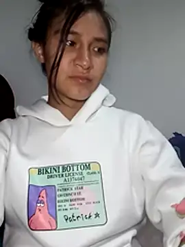 Snapshot of KarolaMendez chatting on July 3, 2026, 1:45 am KarolaMendez online show from July 3, 2026, 1:45 am