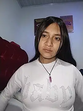 Snapshot of KarolaMendez chatting on July 26, 2026, 1:36 am KarolaMendez online show from July 26, 2026, 1:36 am