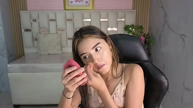 veronicaa s online show from May 14, 2026, 7:53 pm