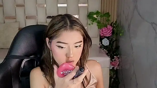 veronicaa s online show from May 16, 2026, 8:07 pm