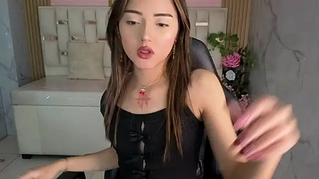 veronicaa s online show from May 23, 2026, 7:51 pm