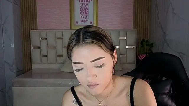 veronicaa s online show from May 28, 2026, 8:06 pm