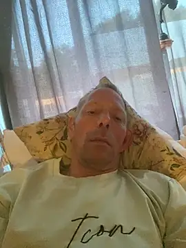 Snapshot of jongen_ehv chatting on July 5, 2026, 4:07 am jongen ehv online show from July 5, 2026, 4:07 am