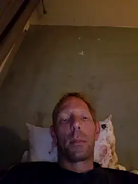 Snapshot of jongen_ehv chatting on August 3, 2026, 12:53 am jongen ehv online show from August 3, 2026, 12:53 am