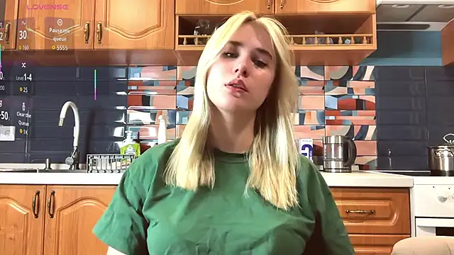 ivygenesis online show from March 24, 2026, 6:46 pm