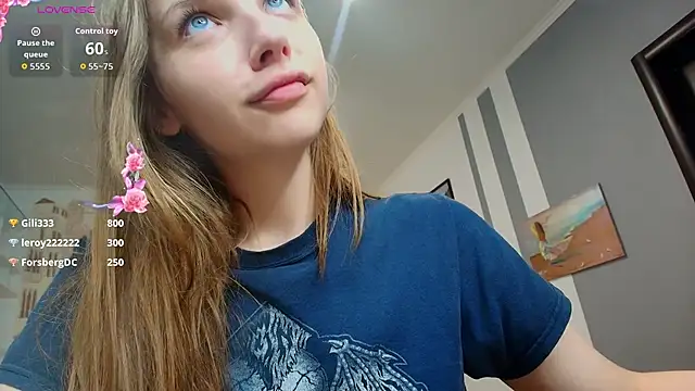 DariaAngels online show from July 28, 2026, 3:32 pm