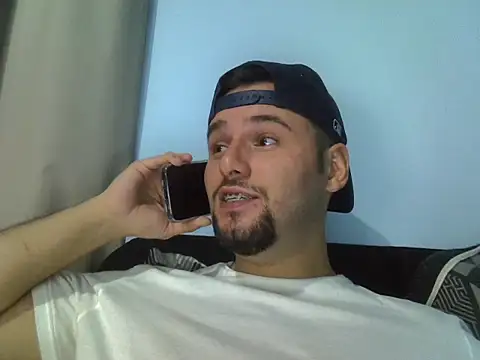 piazaocwb23 online show from April 11, 2026, 3:44 am