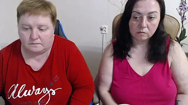 Snapshot of Lindy-Jeanie chatting on April 20, 2026, 5:26 pm Lindy-Jeanie online show from April 20, 2026, 5:26 pm