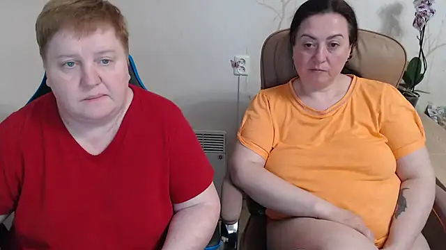 Snapshot of Lindy-Jeanie chatting on April 30, 2026, 8:57 pm Lindy-Jeanie online show from April 30, 2026, 8:57 pm