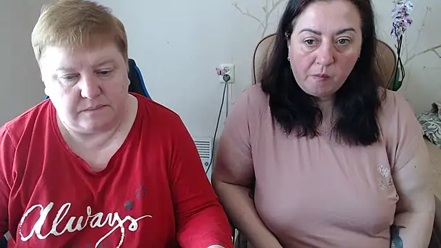 Snapshot of Lindy-Jeanie chatting on May 2, 2026, 8:41 am Lindy-Jeanie online show from May 2, 2026, 8:41 am