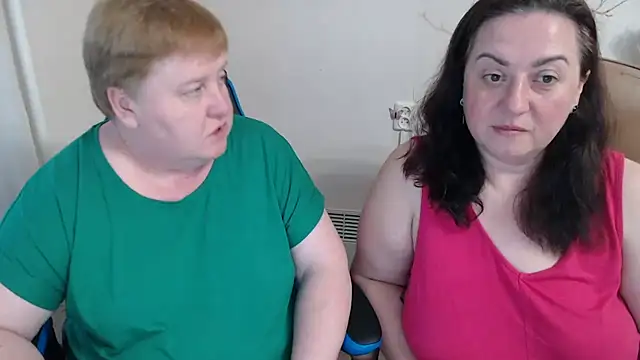 Snapshot of Lindy-Jeanie chatting on May 18, 2026, 5:08 pm Lindy-Jeanie online show from May 18, 2026, 5:08 pm