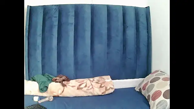 MelaniBbe online show from March 26, 2026, 1:17 pm