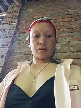 Heli pusy online show from May 22, 2026, 11:32 pm