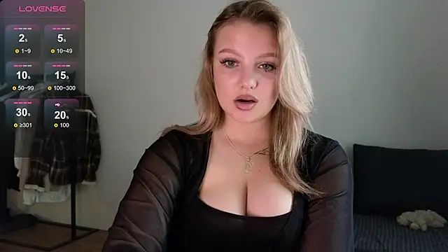 bettyloveu online show from June 29, 2026, 11:43 am