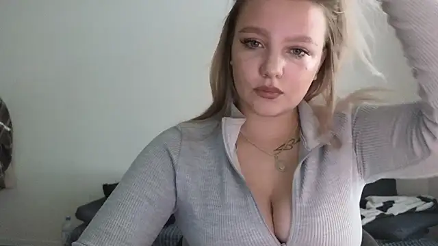 bettyloveu online show from July 13, 2026, 11:13 am