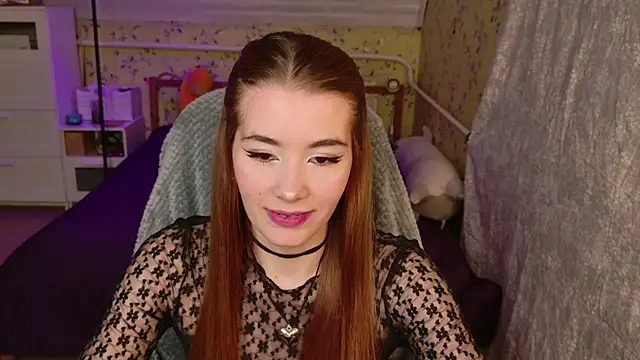 Snapshot of Lunavira chatting on April 13, 2026, 6:13 pm Lunavira online show from April 13, 2026, 6:13 pm