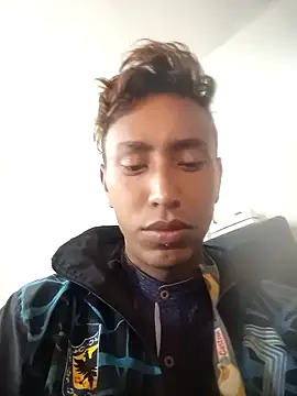 Elaris Vyxoria  online show from March 19, 2026, 2:26 am