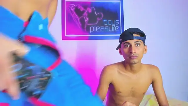 Boys xxx  online show from April 20, 2026, 12:41 pm