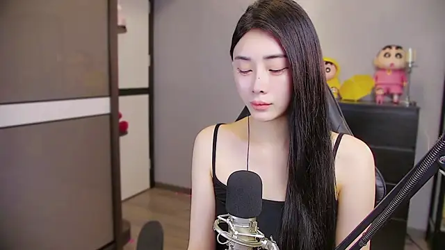 XiaoYuBao- online show from May 18, 2026, 1:39 pm