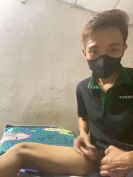 Snapshot of NIGHT_20 chatting on April 4, 2026, 6:44 am NIGHT 20 online show from April 4, 2026, 6:44 am