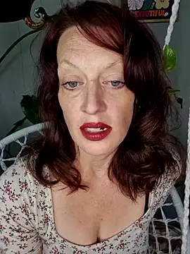 Snapshot of PurpleBunnyxo chatting on July 25, 2026, 4:15 pm PurpleBunnyxo online show from July 25, 2026, 4:15 pm