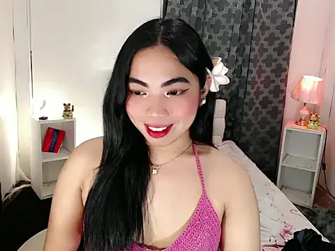 xLinda Walkerx online show from April 4, 2026, 7:55 pm