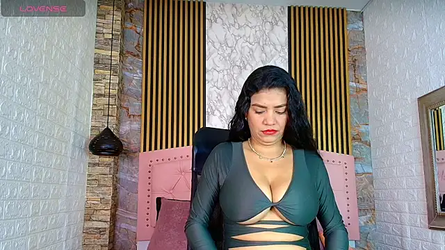 AishaCambell  online show from May 13, 2026, 10:12 am
