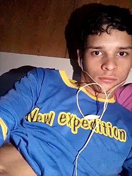 Snapshot of Max026_ chatting on March 28, 2026, 1:49 am Max026 online show from March 28, 2026, 1:49 am