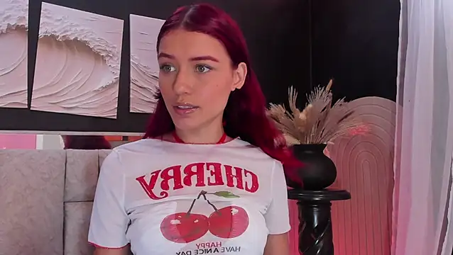 Snapshot of Cherry_Scarlet_ chatting on July 30, 2026, 5:23 pm Cherry Scarlet online show from July 30, 2026, 5:23 pm