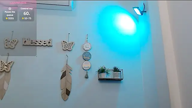 Snapshot of hotlatinaluna23 chatting on May 21, 2026, 2:13 pm hotlatinaluna23 online show from May 21, 2026, 2:13 pm