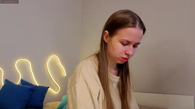Emma dream  online show from April 2, 2026, 1:47 am