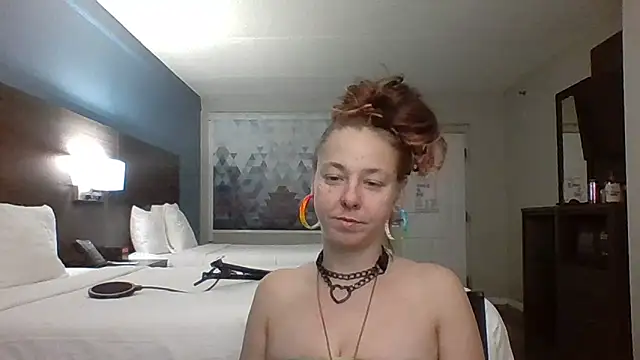 Ambionce online show from April 5, 2026, 1:58 am