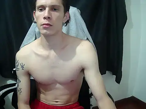 Snapshot of crixus11111 chatting on April 19, 2026, 9:41 am crixus11111 online show from April 19, 2026, 9:41 am