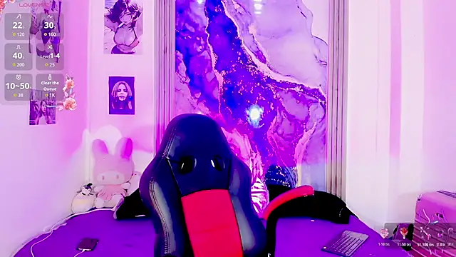blonde queen- online show from July 27, 2026, 7:43 pm