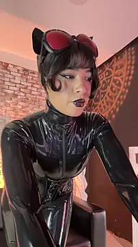 Liana Fem  online show from April 7, 2026, 1:22 pm