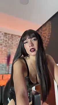 Liana Fem  online show from April 11, 2026, 4:00 pm