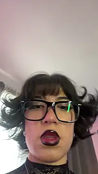 Snapshot of Liana_Fem_ chatting on May 21, 2026, 2:13 pm Liana Fem online show from May 21, 2026, 2:13 pm