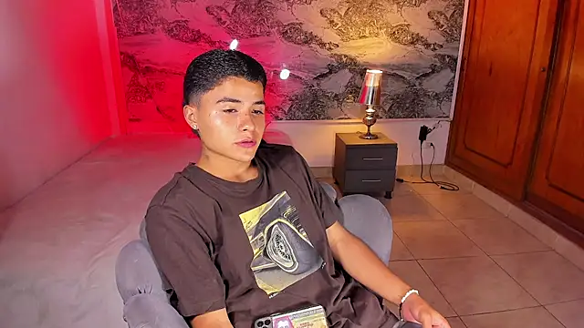 Liam Dustin online show from May 16, 2026, 1:02 am