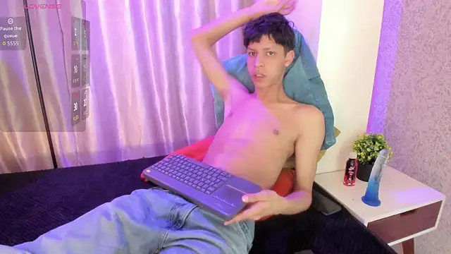 Ethan qop online show from April 13, 2026, 11:27 am