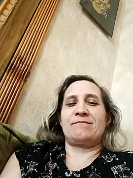 Snapshot of KatieLove133 chatting on May 31, 2026, 10:11 am KatieLove133 online show from May 31, 2026, 10:11 am