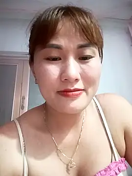 Lucxy-ki6 online show from May 15, 2026, 1:18 pm