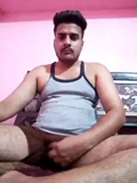Snapshot of Decentlover67 chatting on May 19, 2026, 4:57 pm Decentlover67 online show from May 19, 2026, 4:57 pm