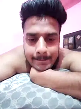 Snapshot of Decentlover67 chatting on May 24, 2026, 4:50 am Decentlover67 online show from May 24, 2026, 4:50 am