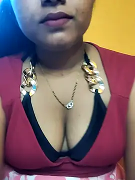 hotmiki online show from April 1, 2026, 5:52 am