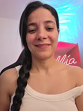 miaeyex online show from July 27, 2026, 12:23 pm