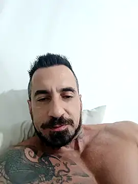 Snapshot of muscle_model33 chatting on March 15, 2026, 5:13 am muscle model33 online show from March 15, 2026, 5:13 am