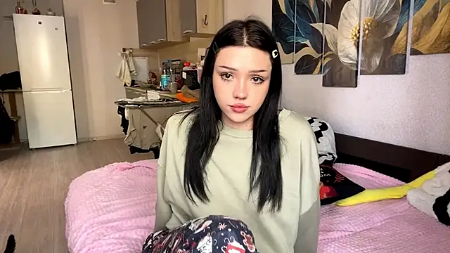 BeckyAurielle online show from March 19, 2026, 12:20 pm