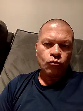 kiwi-strip online show from March 14, 2026, 10:26 pm