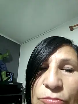 Ladygreeneyes online show from April 23, 2026, 2:24 am