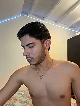 Snapshot of ApoloGray__ chatting on May 28, 2026, 9:12 pm ApoloGray online show from May 28, 2026, 9:12 pm